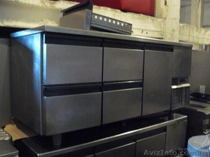 Продам холодильный стол Zanussi бу для кафе,  баров,  ресторанов #1322265