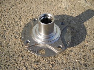 Передняя ступица Lanos 1, 5 original #1325638