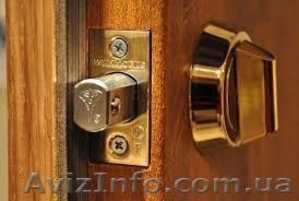 Монтування замків в металічні та дерев'яні двері. #1333254