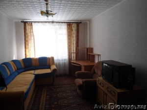 Срочно продам трехкомнатную квартиру возле метро Героев Труда, 524 мр-н.6/9. #1353461