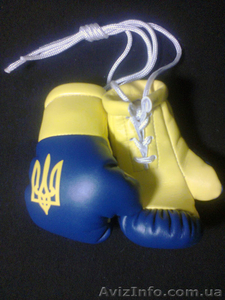 Боксёрские сувенирные перчатки в машину Украина #1347036