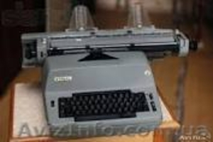 Продам  пишущую машинку 