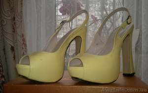 Босоножки кожзам р-р 35 #1373388