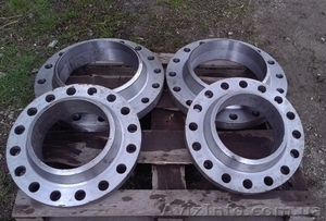 Продаем фланцы воротниковые #943862