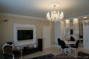 Продам трехкомнатную квартиру ул. Литературная ЖК Белый Парус #1398318