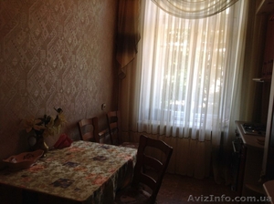 Сдам в долгосрочную аренду квартиру с хорошим,  классическим ремонтом в центре Ха #1395664