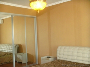 Продам двухспальневую квартиру ул. Литературная жк Белый парус #1383229