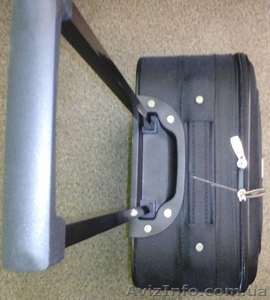 Чемодан на колесах. Есть большие,  средние и малые. 2015 года выпуска. #1401940