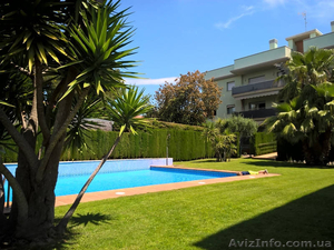 Новые квартиры в комплексе с бассейном на побережье Коста Дорада. #1449141