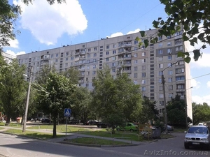 Продам свою 1-к квартиру,  метро Спортивная , адрес: Полевая 8. #1458406