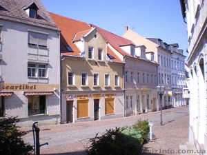 ФРГ,  красивый дом с кафе,  офисом,  гаражом и участком в пешеходной зоне #1468499