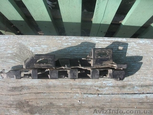 Citroen C4 05-11 кронштейн крепление держатель переднего бампера правый 96525072 #1460383