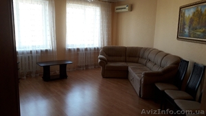 Сдам 3-х комнатную квартиру,  ст. м. Левобережная. Свободна. #1499677