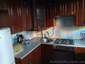 На Б. Бердичевской сдается 3-х ком. кв. #1499593