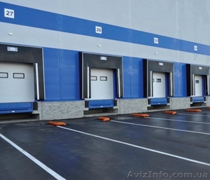 Перегрузочное оборудование для работы склада. #1500760