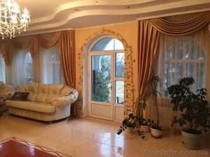 Отличный котедж в городе,  2 этажа,  сауна,  гараж,  озеро,  16 соток,  бассейн,  камин #1510006