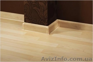 Укладка плинтуса. Качество и  хорошая работа. #1512359