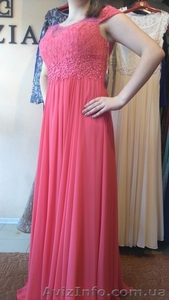 Вечернее коралловое платье на выпускной или торжественное мероприятие #1522073