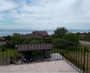 Продается квартира в отличном районе с видом на озеро #1537557