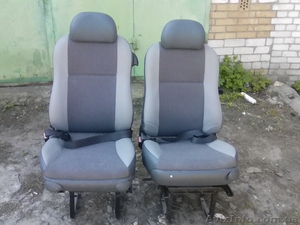 Сиденье,  с поворотным механизмом,  микролифтом,  откидная спинка,  новая перетяжка. #1552457