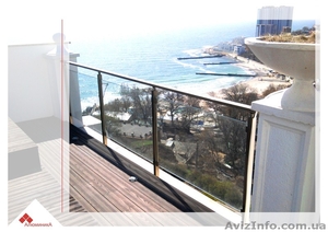 Стеклянные Ограждения балконов из алюминия  #1545309