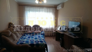 Продам трехкомнатную квартиру Ак. Вильямса / Ак. Королева #1565580