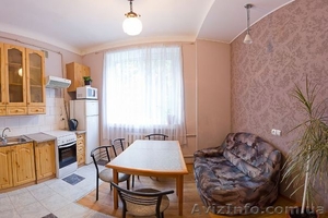 Сдам  посуточно или почасово в Киеве  ,  пер. Старокиевский #1569146