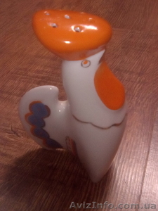 Фарфоровая солонка 