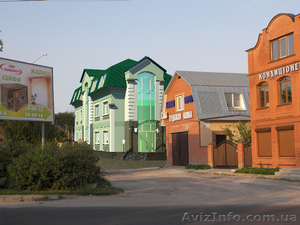 Продаётся дом 3-х эт. 600 кв.м. Без внутренних работ. Центр. #1572406