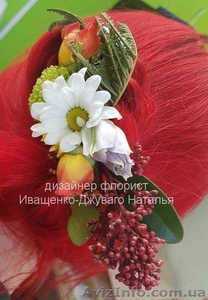 Заколка из живых цветов  #1574544