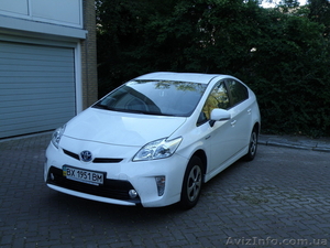 Самый экономичный автомобиль - TOYOTA Prius 2012 (3-е поколение) #1570588