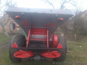 розбрасыватель минеральных удобрений мву6. #1578414