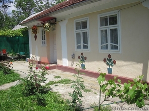 продается хозяйство со всеми удобствами в пгт.Костриживка.Черновицкой обл. #1579883