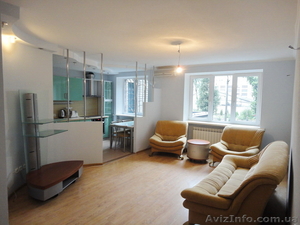 Продается 3 комнатная студия  с террасой на набережной #1581432