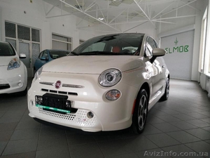 Электромобиль Fiat 500E #1584693