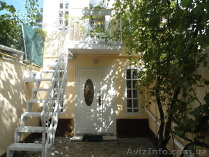 Продам 2-х этажный домик у моря! Готовый бизнес! #1582345