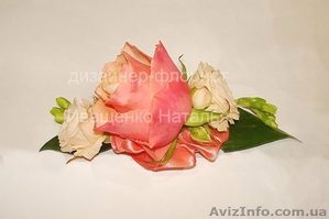 Заколка из живых цветов Киев #1581674