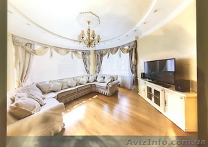 Сдам в аренду 4х комнатную квартиру в Шевченковском районе Киева. #1589583