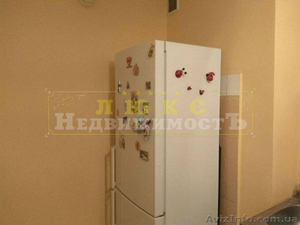 Продам трехкомнатную квартиру Маршала Жукова / Левитана #1587162