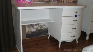 Рабочий стол из дерева  #1590089