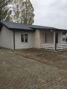 Продам новый дом в с. Новые Петровцы рядом с ж/м 