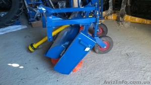 Щетка дорожная универсальная к МТЗ,  ЮМЗ #1589678