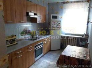 Продам трехкомнатную квартиру Светлый пер / Солнечная #1595075