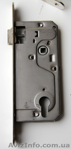 Продажа наличников и замков к дверям #1596099