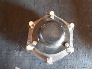 Ступица прицепа тракторного 2ПТС4,  КТУ (6 и 8 шпилек) #1600156