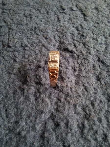 Продам золотое кольцо 585 (б/у) #1614416