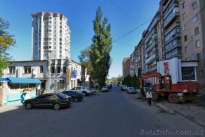 3 комн. кв.,  М.