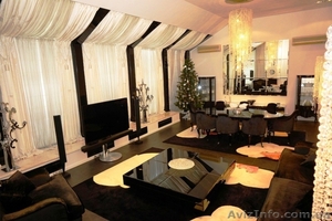 Великолепная усадьба состоящую из 2-х домов в Киеве. #1618965