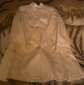 Плащ бежевый женский приталенный без пояса #1615468