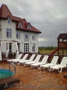 Пропозиція для відпустки на Закарпатті або зупинки перед мандрівкою до Європи Са #1626367